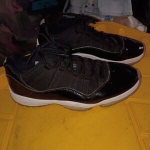 Jordan Black and White Men's Sneakers